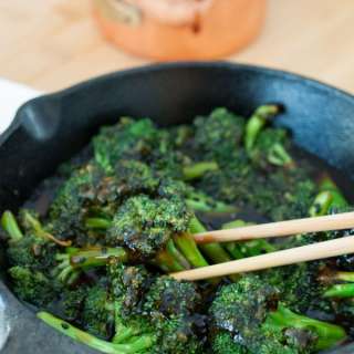 Easy Stir-Fried Broccoli Teriyaki