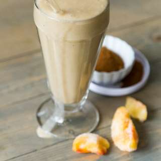 Peach Cobbler Smoothie