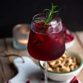 Pomegranate spritz