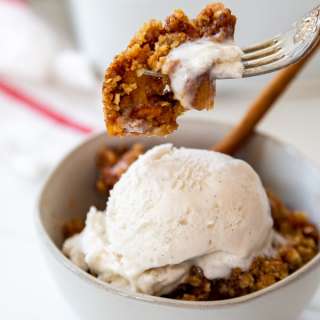 The Best Vegan Apple Crisp