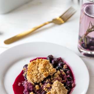 Vegan Blueberry & Rosemary Crisp