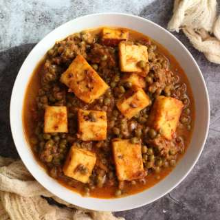 Mattar Paneer