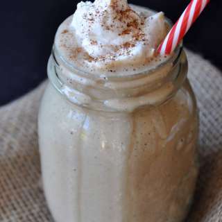 Healthy Vegan Gingerbread Cookie Smoothie