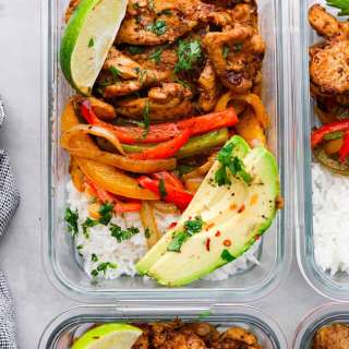 Chicken Fajitas Meal Prep Bowls