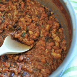 HEARTY VEGETARIAN CHILI CON CARNE