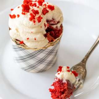 Vegan Red Velvet Cupcakes with Cream Cheese Frosting