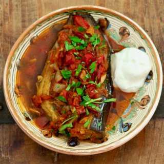 Imam Bayıldı (Turkish Vegan Stuffed Eggplants)