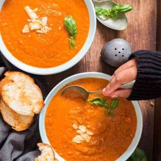 Homemade Roasted Tomato Basil Soup