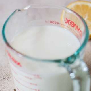 2 Ingredients Homemade Buttermilk