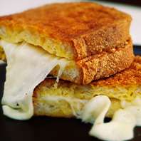 Mozzarella in Carrozza