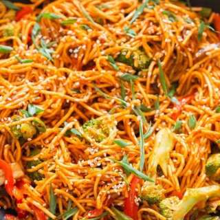 Gochujang Noodles (Spicy Korean Noodles)