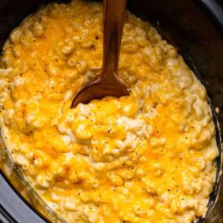 Slow Cooker Macaroni and Cheese