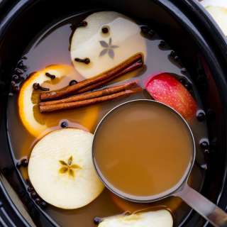Easy Crockpot Apple Cider