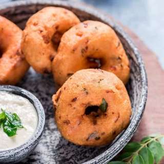 Instant Rava Vada