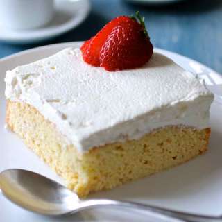 Gâteau aux Trois Laits (Pastel de Tres Leches)