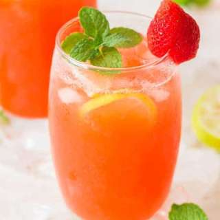 Fresh Strawberry Lemonade