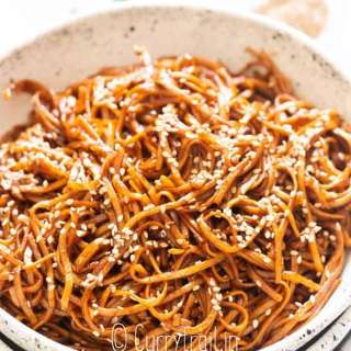 Hibachi Noodles (Japanese Steakhouse Noodles)