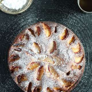 Easy Yogurt Plum Cake