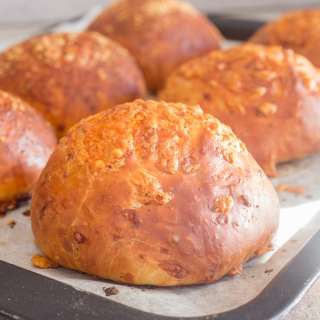 Homemade Cheese Buns with Double Cheese
