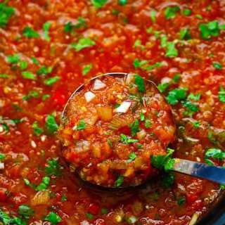 Slow Cooker Restaurant Style Garden Salsa