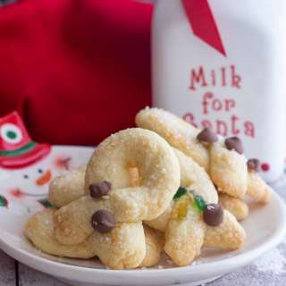 Crunchy Twisted Cookies