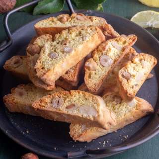 Italian Lemon Biscotti (Cantucci)