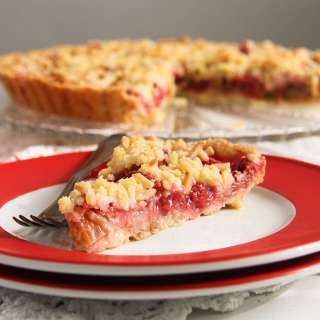 Rhubarb Crumble Tart with Strawberries