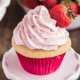 Homemade Strawberry Cupcakes