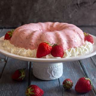 Italian Strawberry Bavarese Dessert