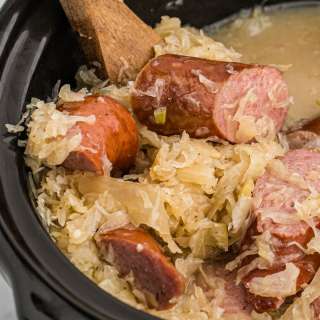 Slow Cooker Kielbasa and Sauerkraut