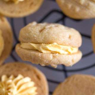 Homemade Custard Cream Cookies