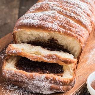Easy Nutella Pull Apart Bread