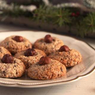 Chewy German Hazelnut Macaroons - Nussmakronen