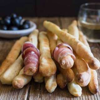 Grissini / Italian Breadsticks