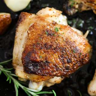 Crispy Cast-Iron Chicken Thighs