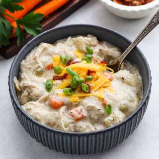 Slow Cooker Creamy Chicken Potato Soup
