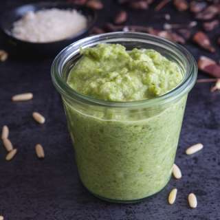 Easy Asparagus Pesto