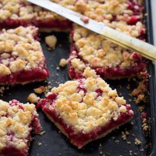 Red Currant Cake – German Recipe