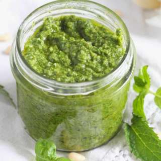 Aromatic Mint Basil Pesto