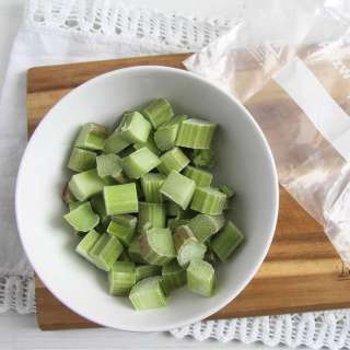 Freezing Rhubarb (Two Methods)