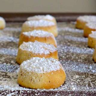 Polvorones (Mexican Wedding Cookies)