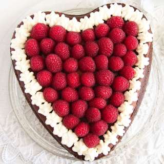 Heart-Shaped Cheesecake – Valentine's Day Cake