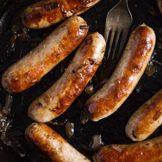 How to Cook Brats on the Stove