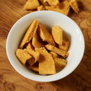 Hokey Pokey (Honeycomb Toffee)