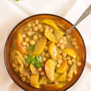Vegan Apple Curry (with Chickpeas)