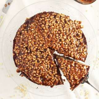 Spicy Toffee Apple Cake