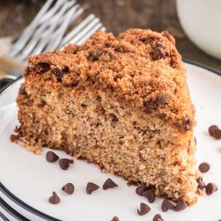 Banana Chocolate Chip Crumb Cake