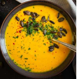 Vegan Roasted Pumpkin Soup