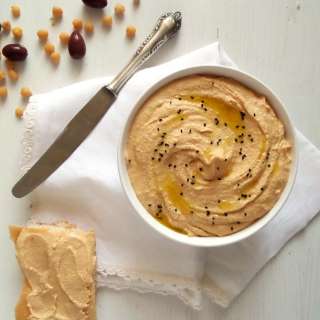 Low-Calorie Hummus - Best Hummus Recipe Ever
