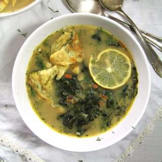 Romanian Spinach Soup with Eggs